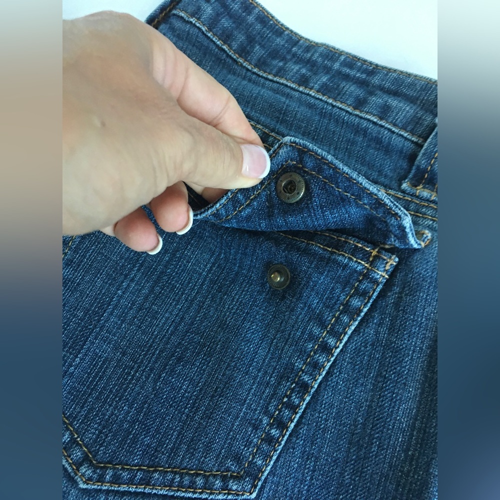 Eleven by Venus Williams size 2, dark wash jeans with back snap pockets. - Picture 7 of 7
